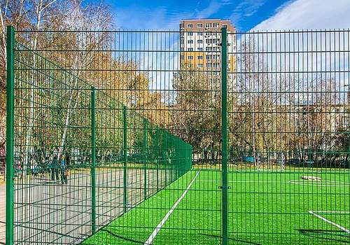 2Д забор для футбольной площадки в Новоуральске