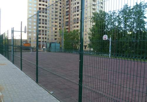 3Д забор для футбольной площадки в Новоуральске